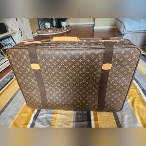 Authentic, Brand New Louis Vuitton Monogram Satellite 70 Soft Suitcase